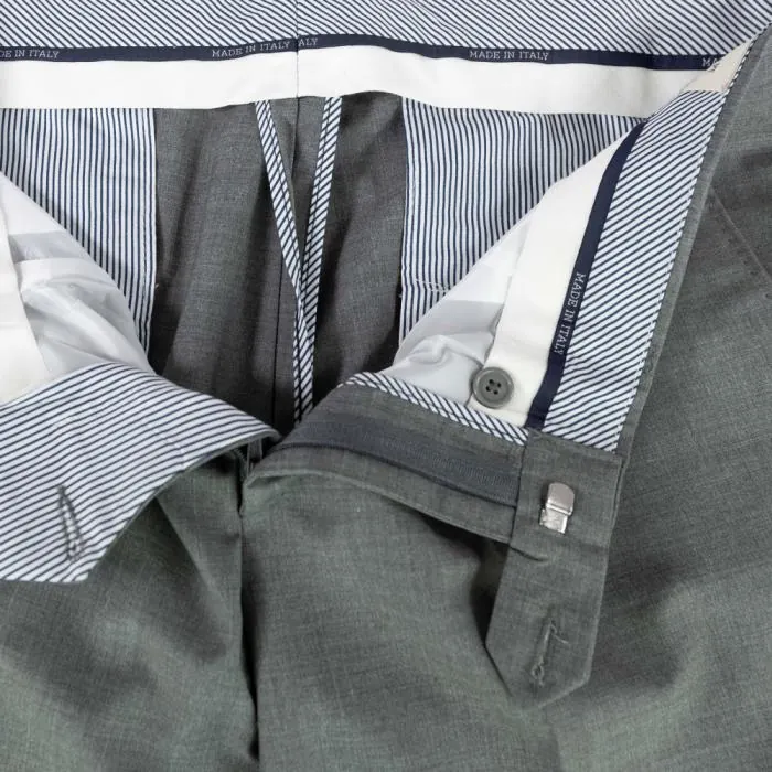 Dettaglio fotografico 4 del pantalone grigio verde, Modello 04